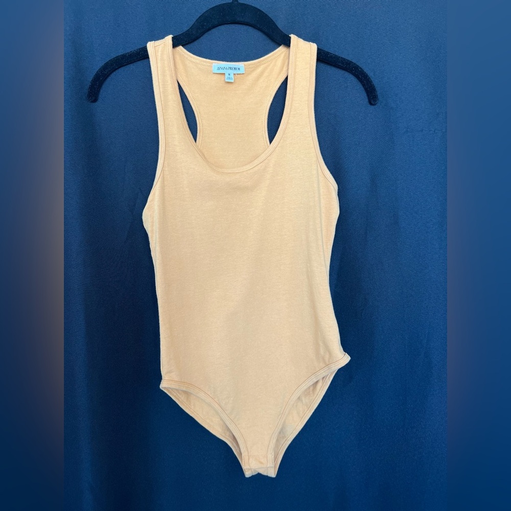 💛 EUC ZENANA Premium Racerback Tank Bodysuit in Ash Mustard | Women’s Medium